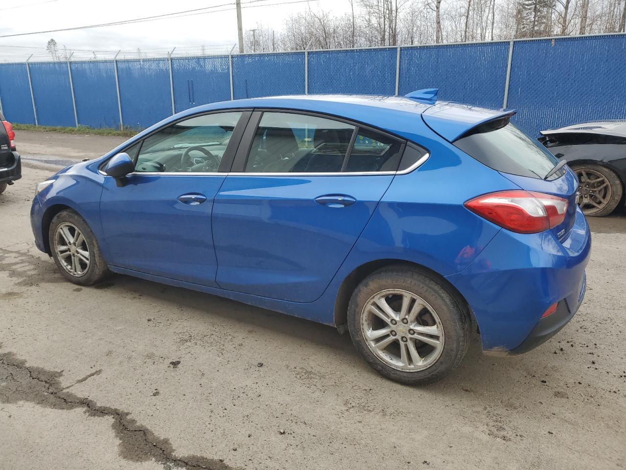 2018 Chevrolet Cruze - zdjęcie 2