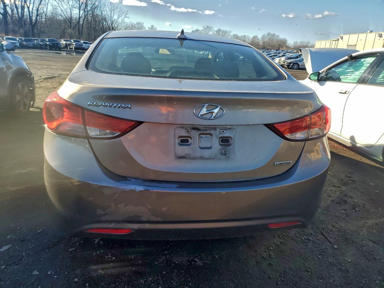 2013 Hyundai Elantra - zdjęcie 6