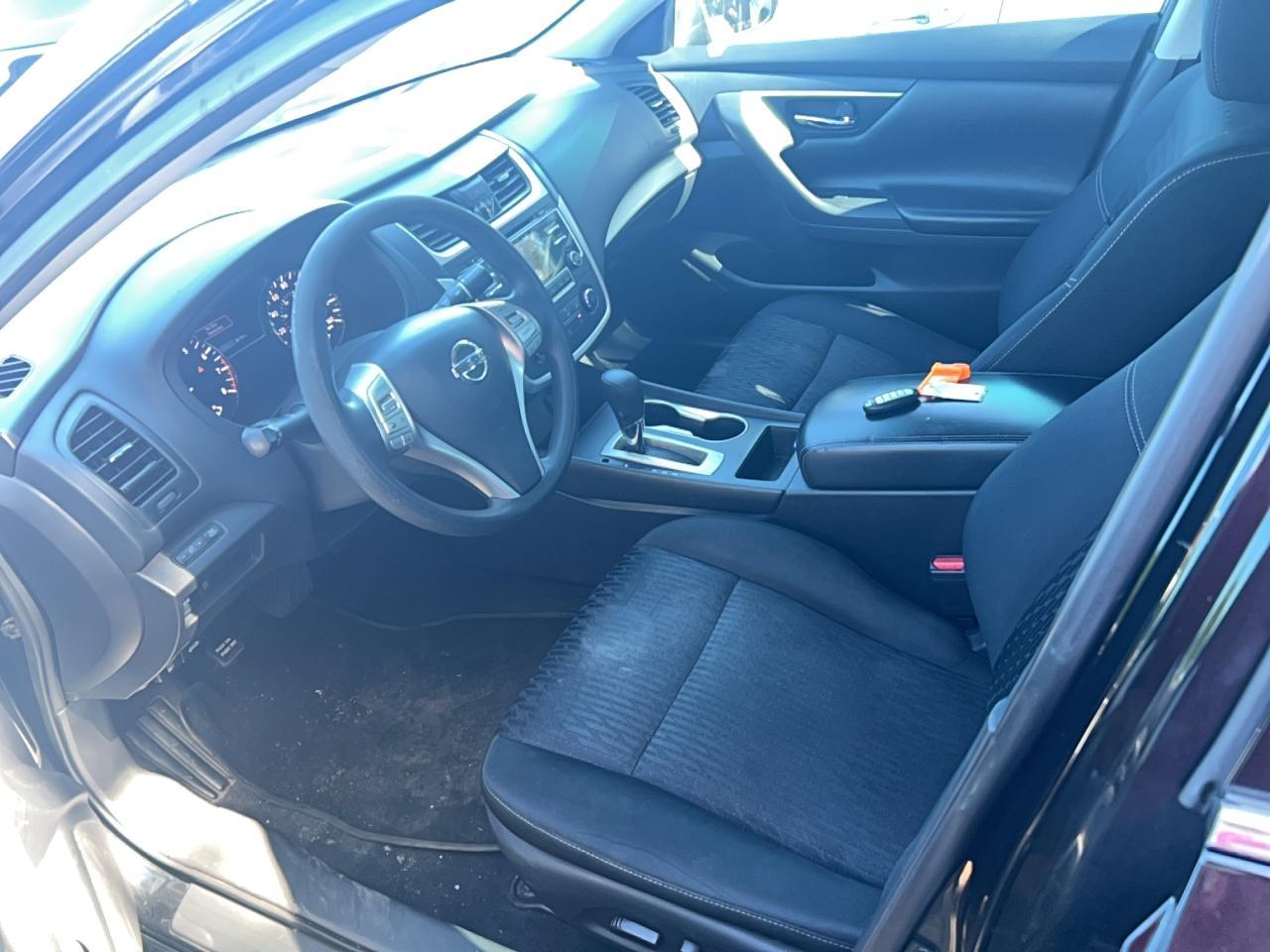 2017 Nissan Altima - zdjęcie 14