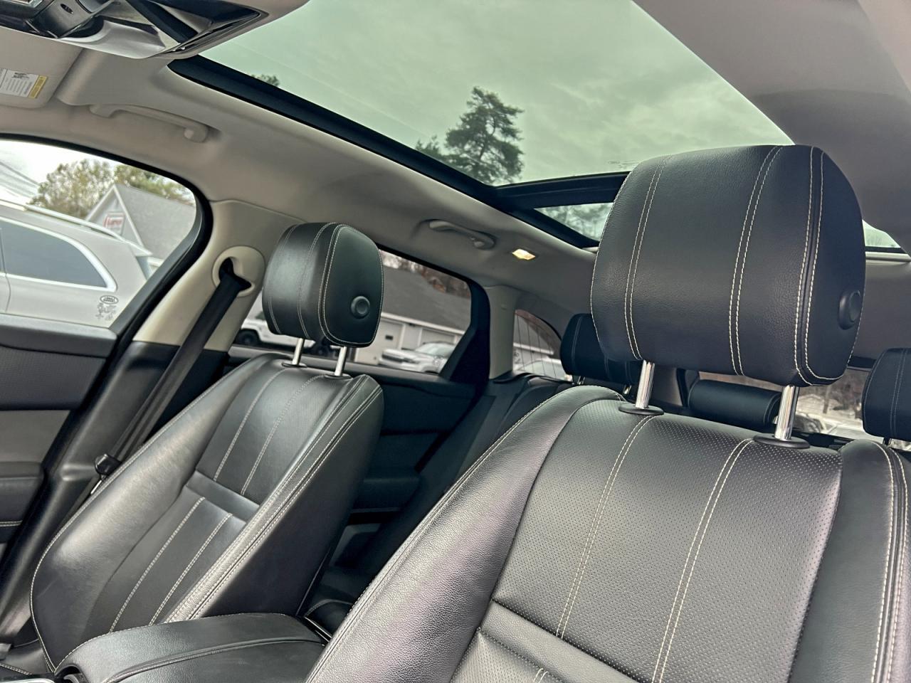 2020 Land Rover Range Rover Velar - zdjęcie 10