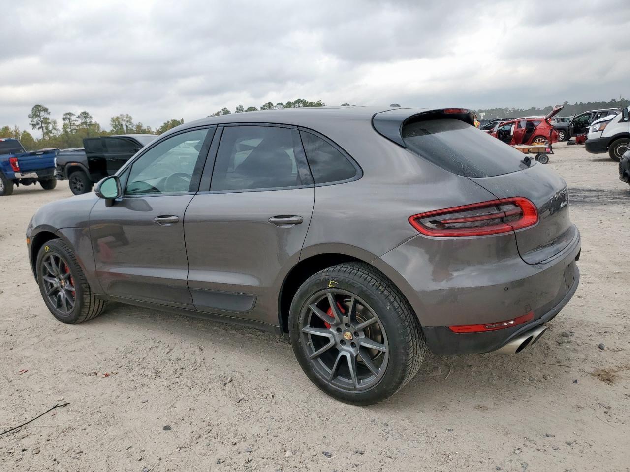 2016 Porsche Macan - zdjęcie 2