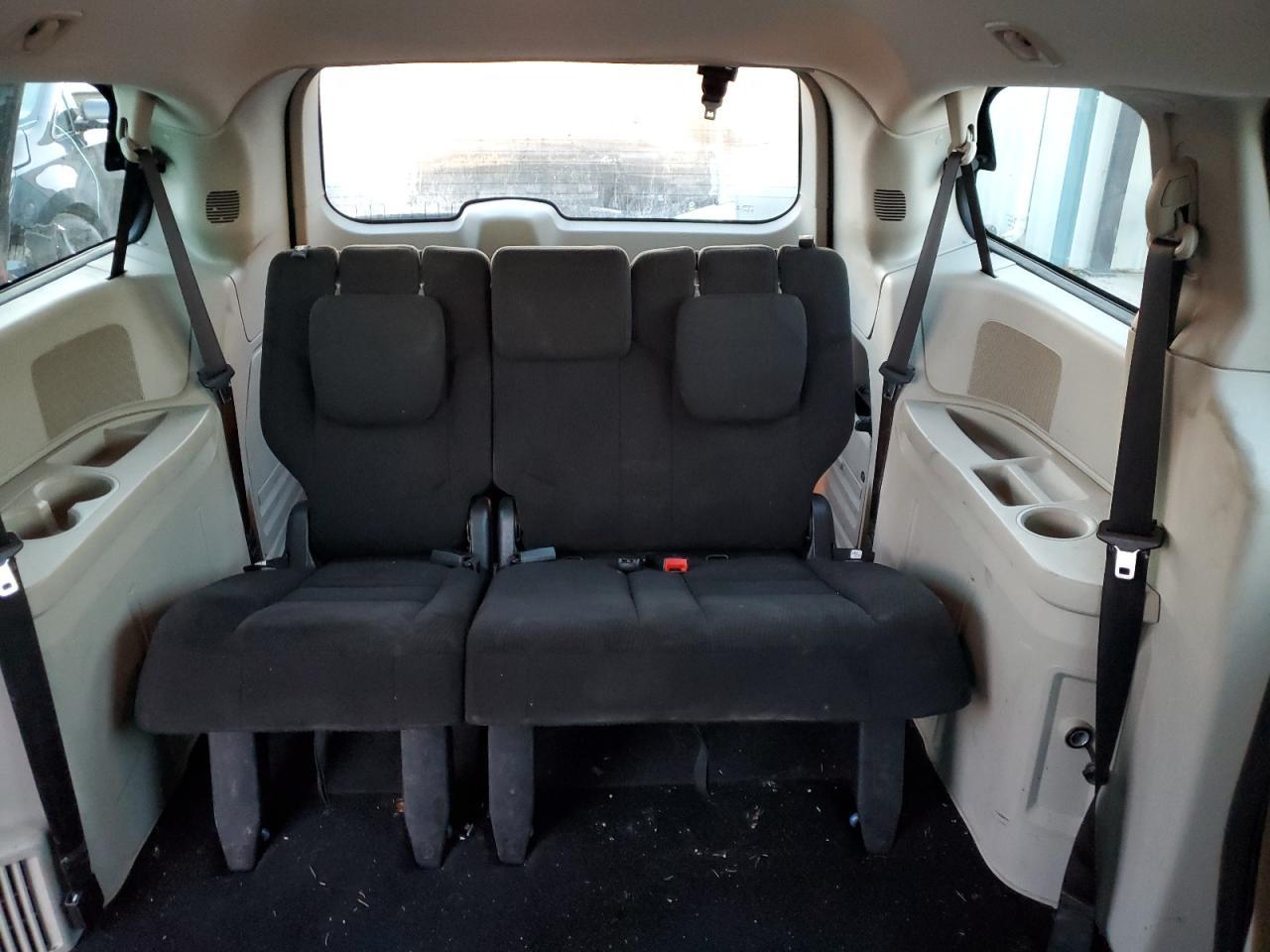 2015 Dodge Caravan - zdjęcie 10