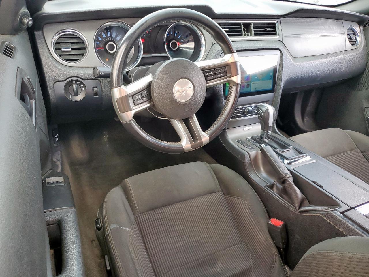 2014 Ford Mustang - zdjęcie 8