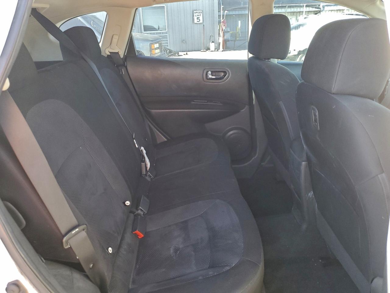 2014 Nissan Rogue - zdjęcie 11