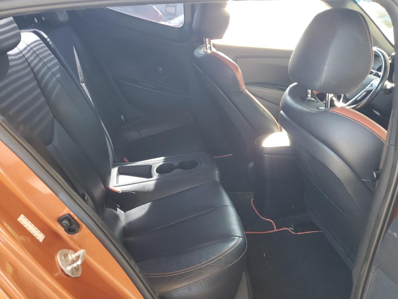 2016 Hyundai Veloster - zdjęcie 10