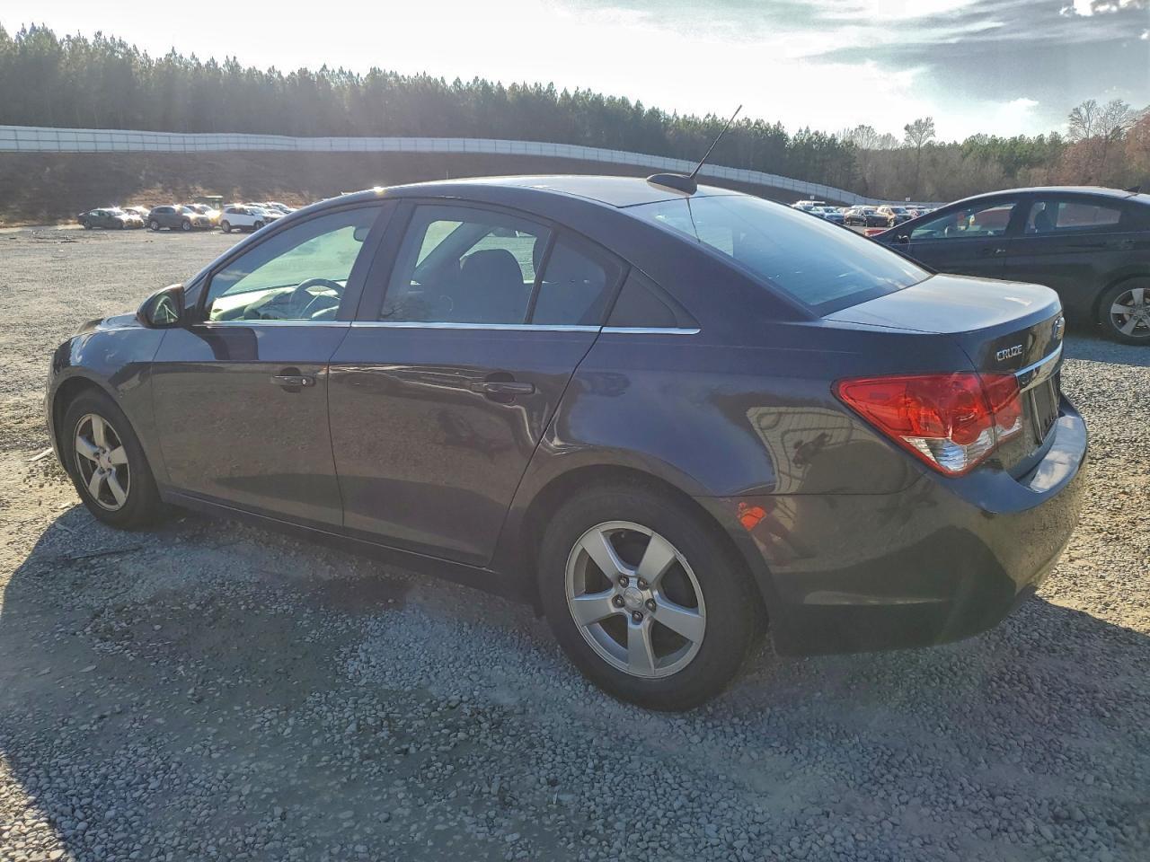 2016 Chevrolet Cruze Limited Lt - zdjęcie 2