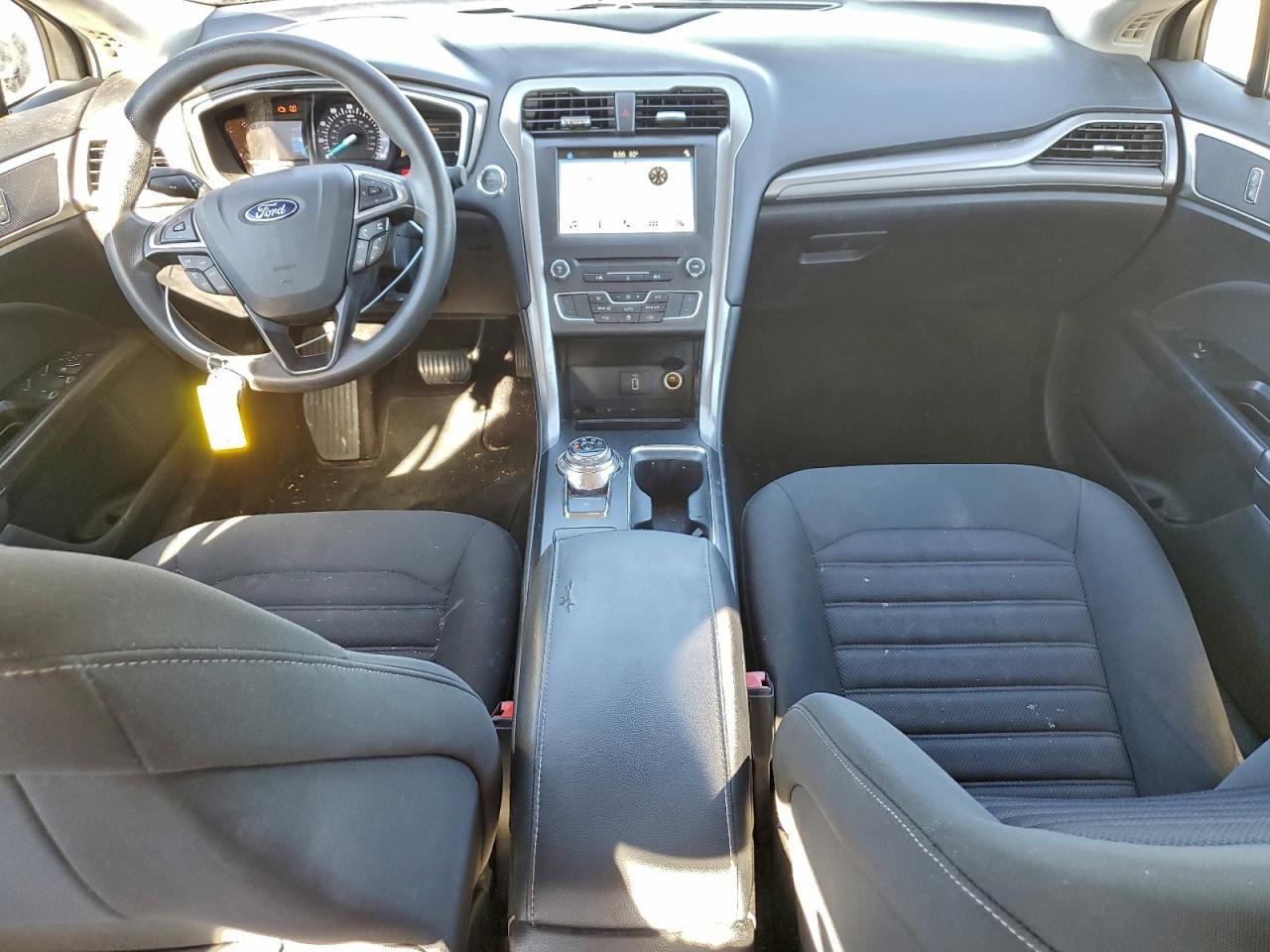 2017 Ford Fusion - zdjęcie 8