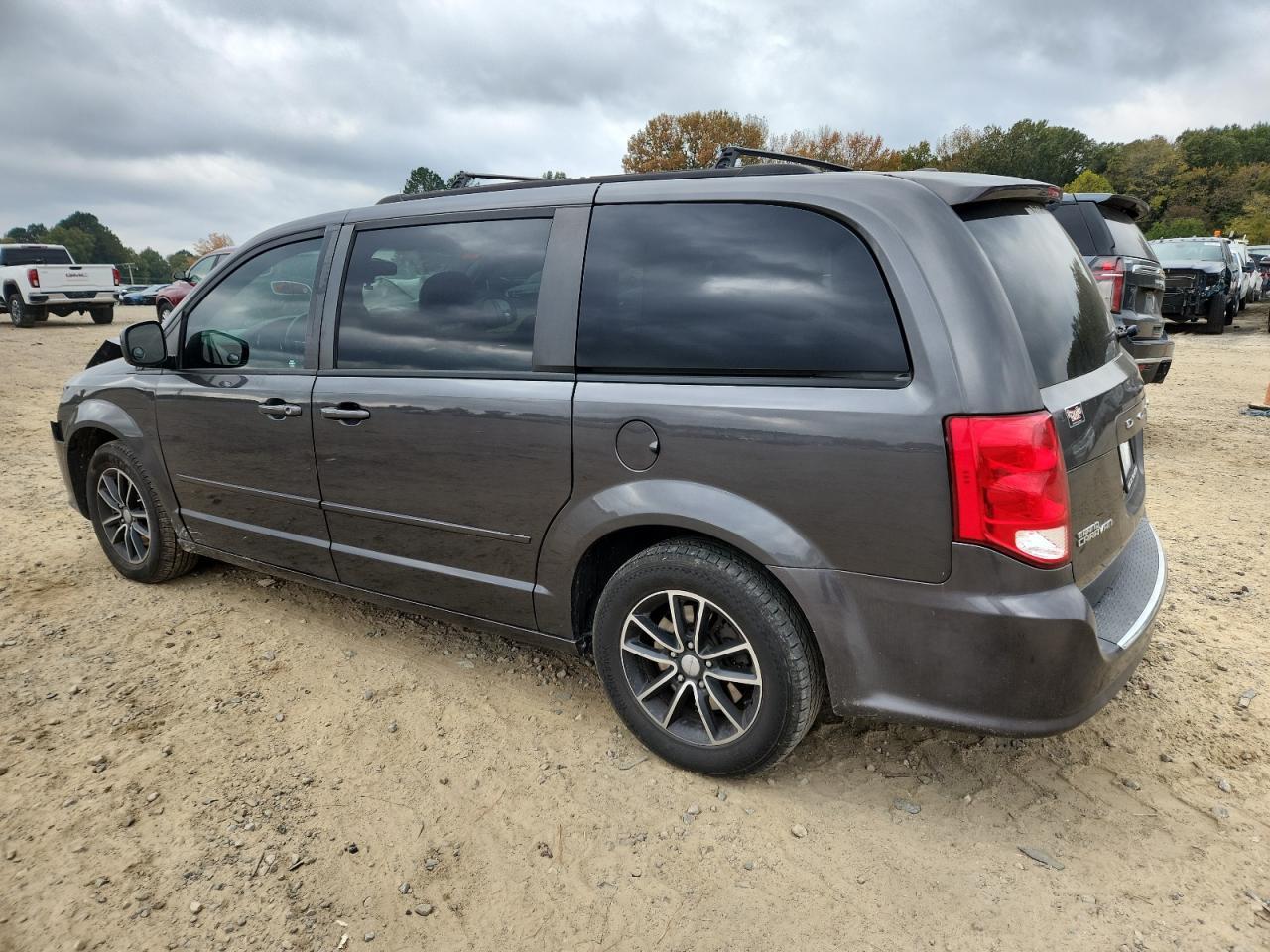 2017 Dodge Grand Caravan Gt - zdjęcie 2