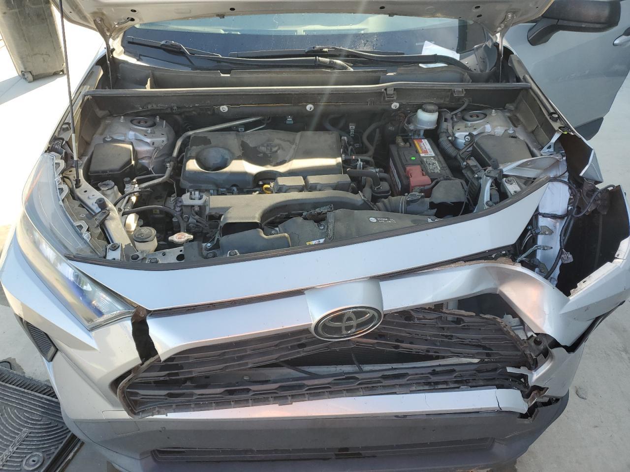 2019 Toyota RAV 4 - zdjęcie 12