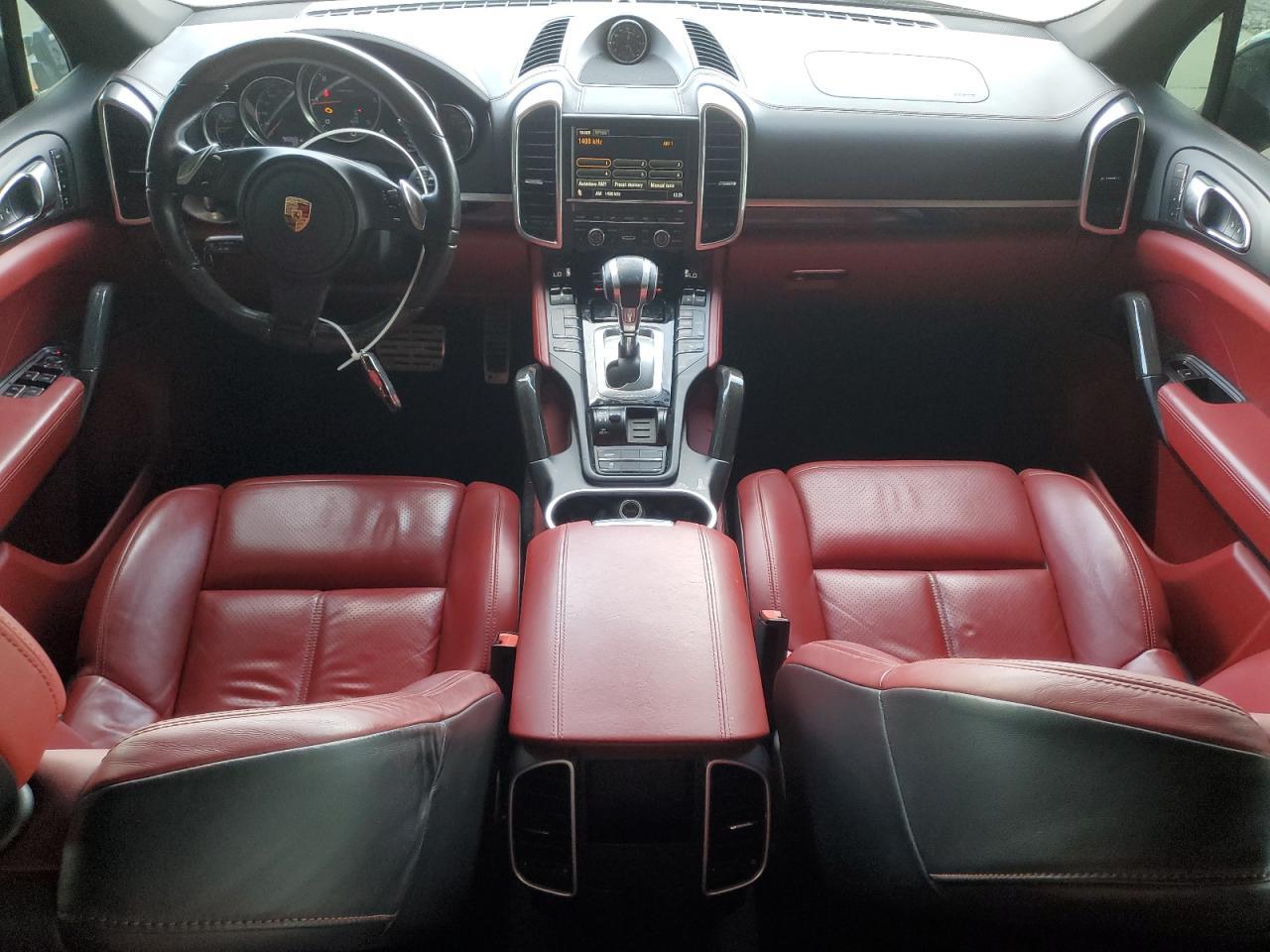 2014 Porsche Cayenne - zdjęcie 8