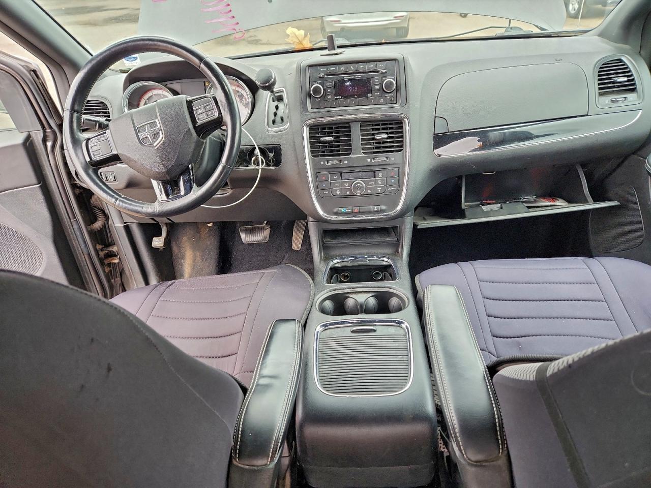 2016 Dodge Caravan - zdjęcie 8