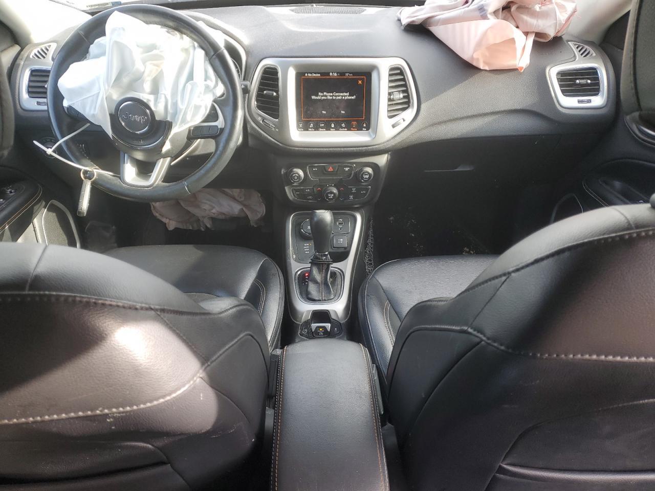 2018 Jeep Compass Latitude - zdjęcie 8