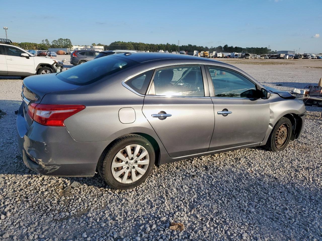 2016 Nissan Sentra S - zdjęcie 3