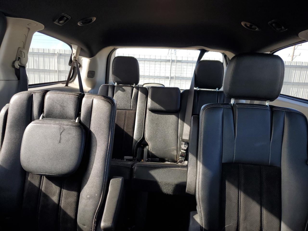 2017 Dodge Caravan - zdjęcie 10