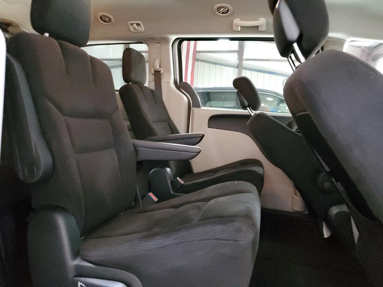 2014 Dodge Grand Caravan Sxt - zdjęcie 11
