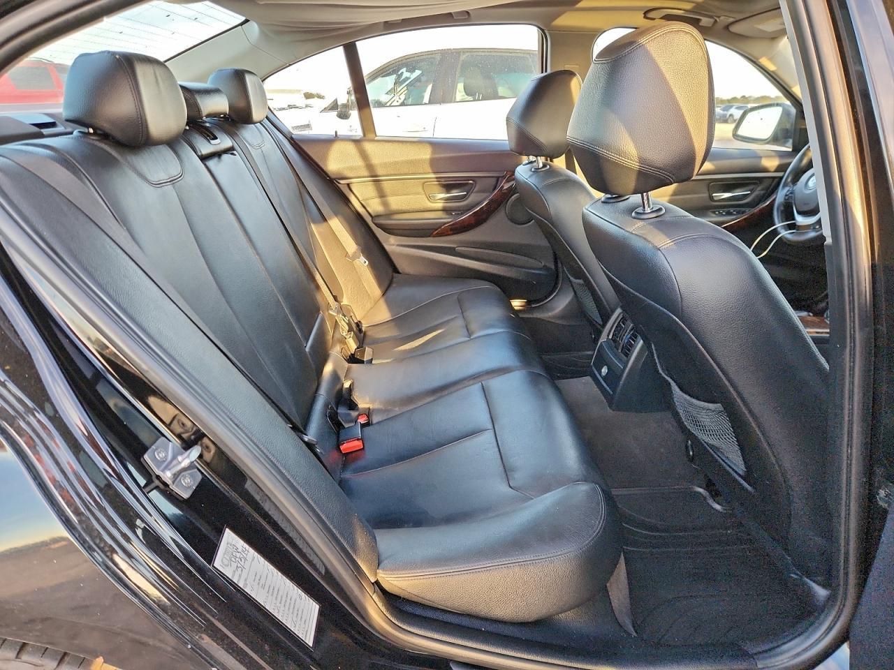 2014 BMW 328 I - zdjęcie 10