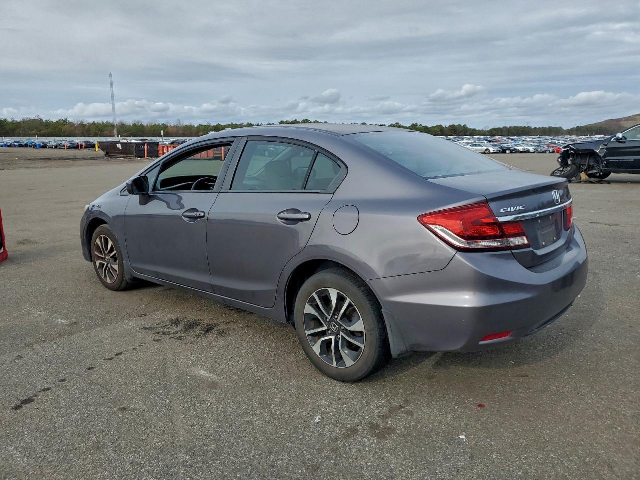 2015 Honda Civic - zdjęcie 2
