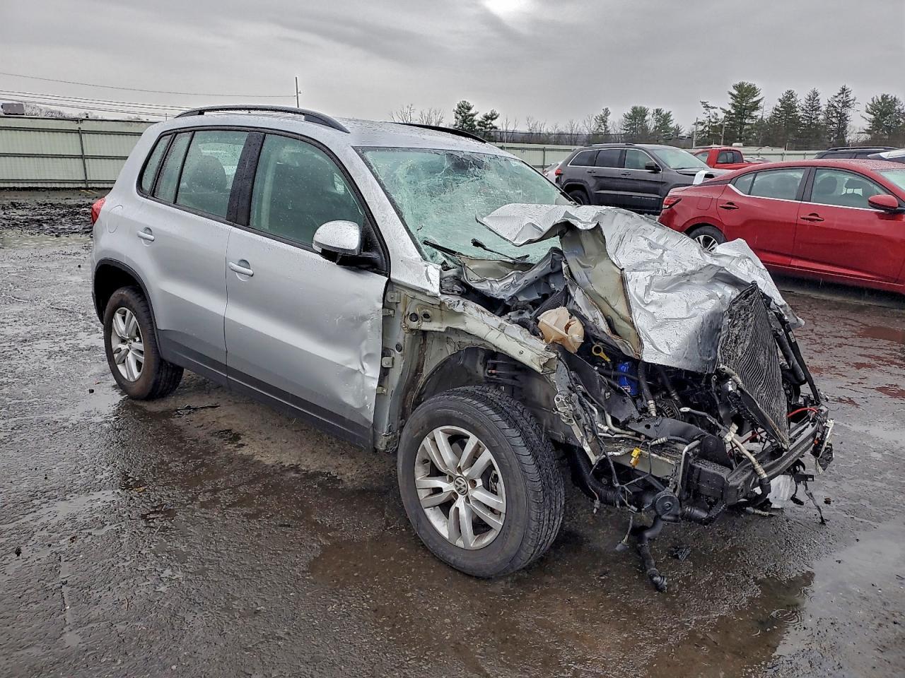 2016 Volkswagen Tiguan S - zdjęcie 4