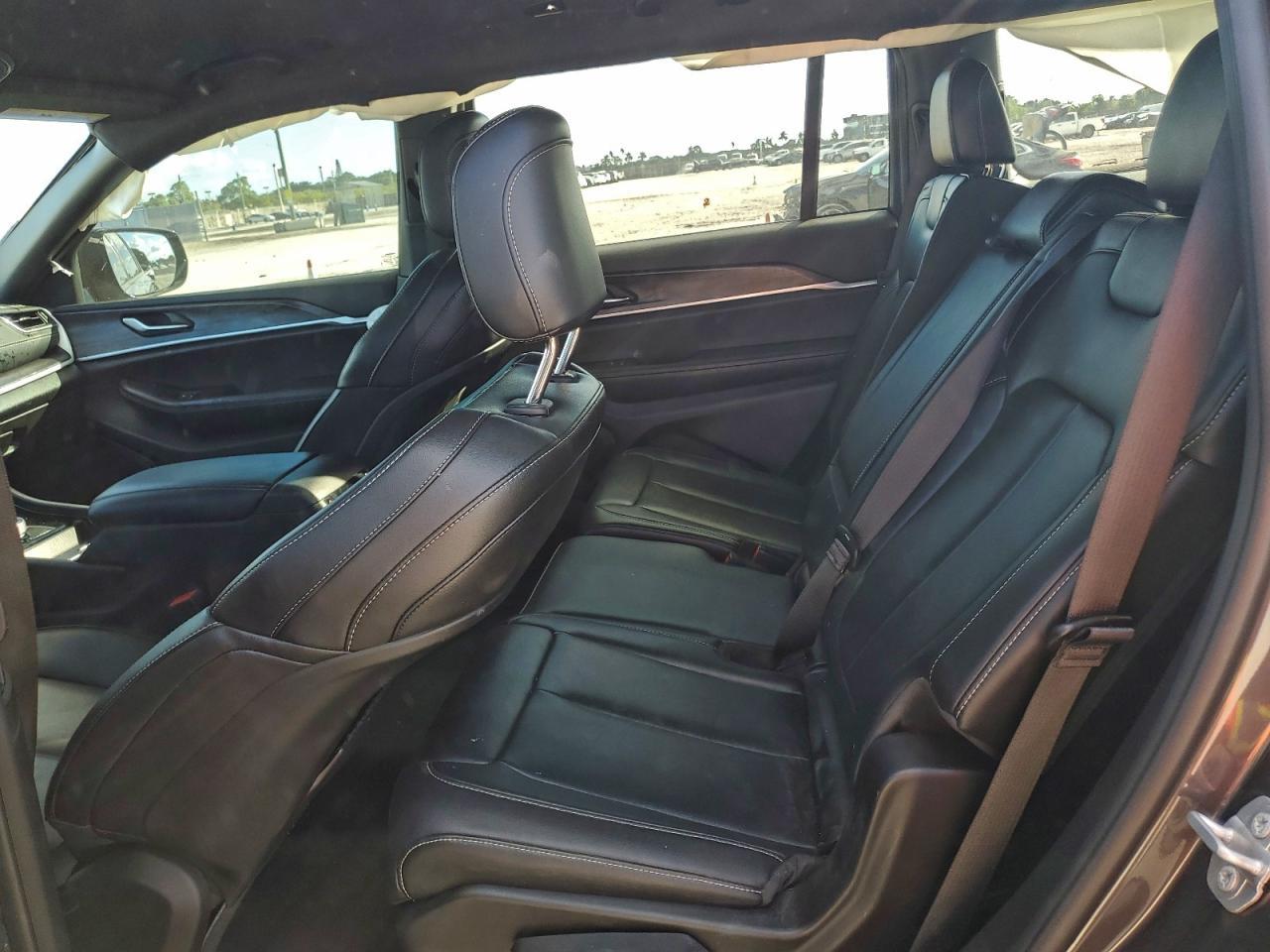 2025 Jeep Grand Cherokee L Limited - zdjęcie 11