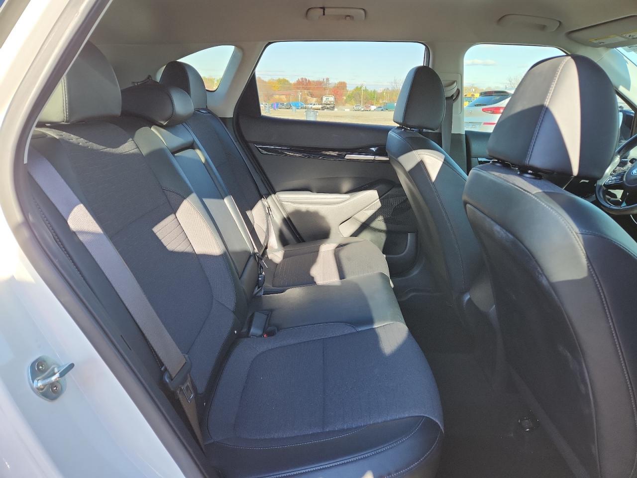 2021 Kia Seltos - zdjęcie 11
