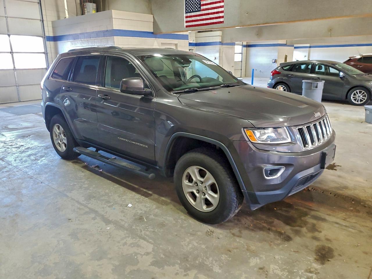 2015 Jeep Grand Cherokee - zdjęcie 4