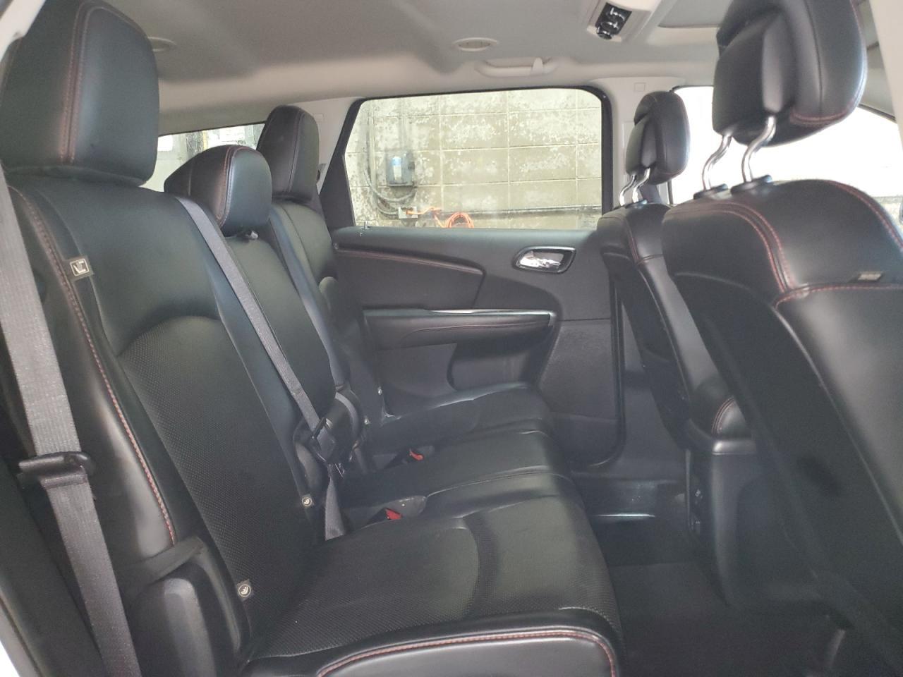 2015 Dodge Journey R/T - zdjęcie 11