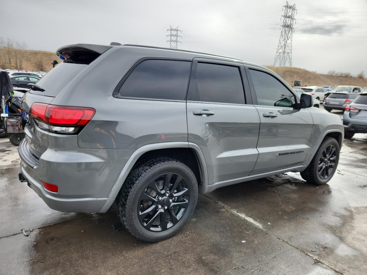 2019 Jeep Grand Cherokee Laredo - zdjęcie 3