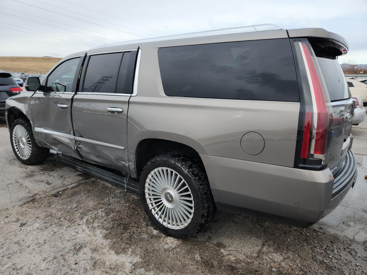 2018 Cadillac Escalade Esv Platinum - zdjęcie 2