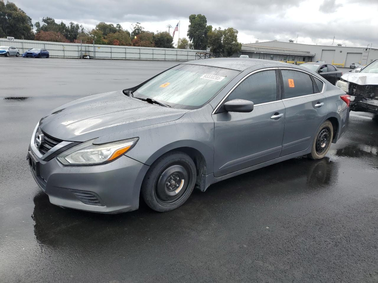 2017 Nissan Altima 2.5 - zdjęcie główne