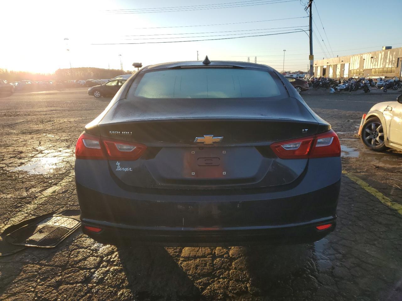 2016 Chevrolet Malibu Lt - zdjęcie 6
