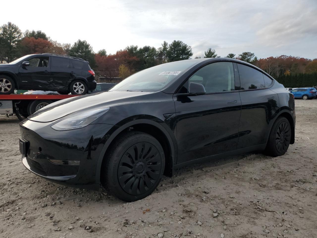 2024 Tesla Model Y - zdjęcie główne