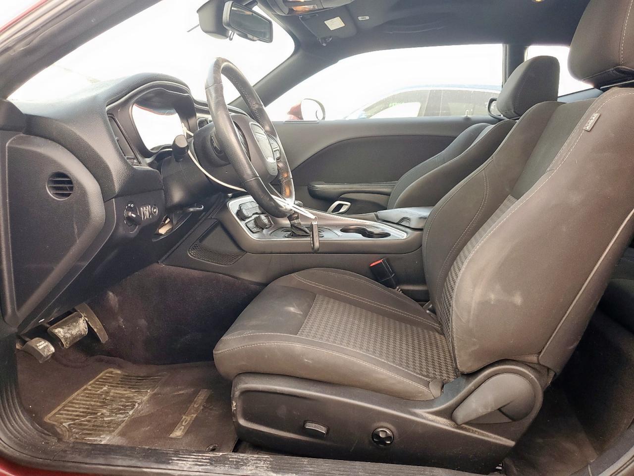 2017 Dodge Challenger - zdjęcie 7