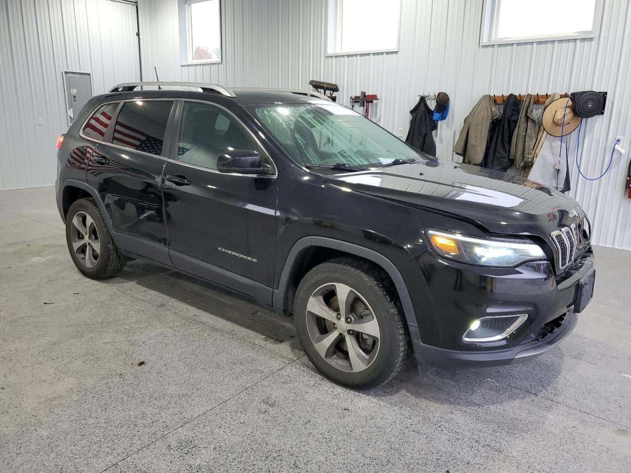 2019 Jeep Cherokee - zdjęcie 4