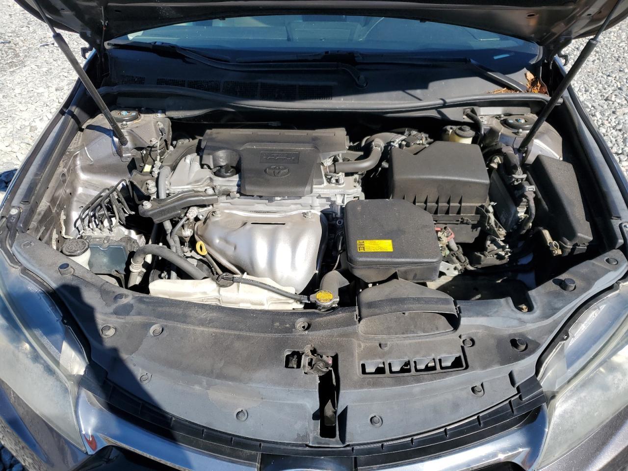2015 Toyota Camry - zdjęcie 11