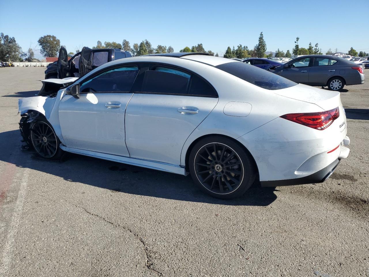 2023 Mercedes-Benz Cla 250 4Matic - zdjęcie 2