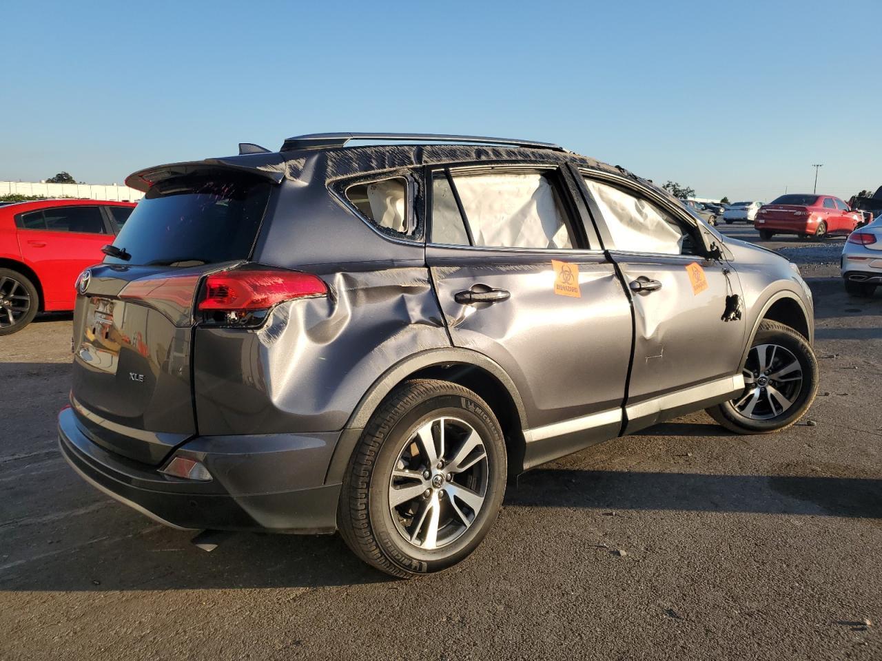 2018 Toyota RAV 4 - zdjęcie 3
