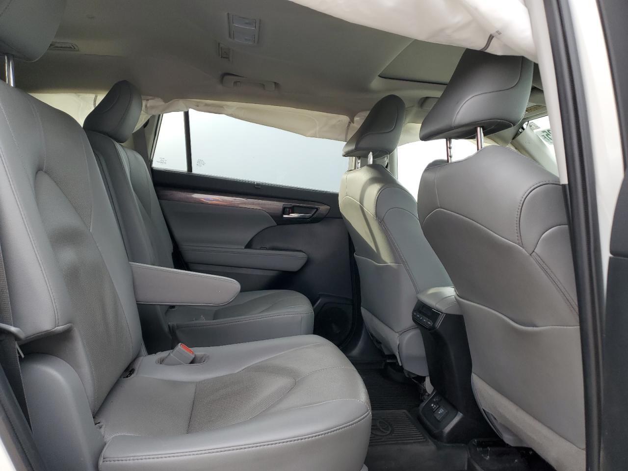 2020 Toyota Highlander Hybrid Limited - zdjęcie 11