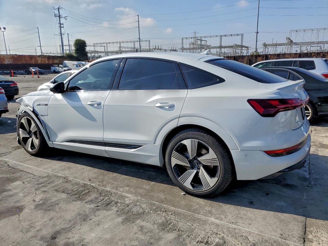 2021 Audi E-Tron Sportback Prestige - zdjęcie 2