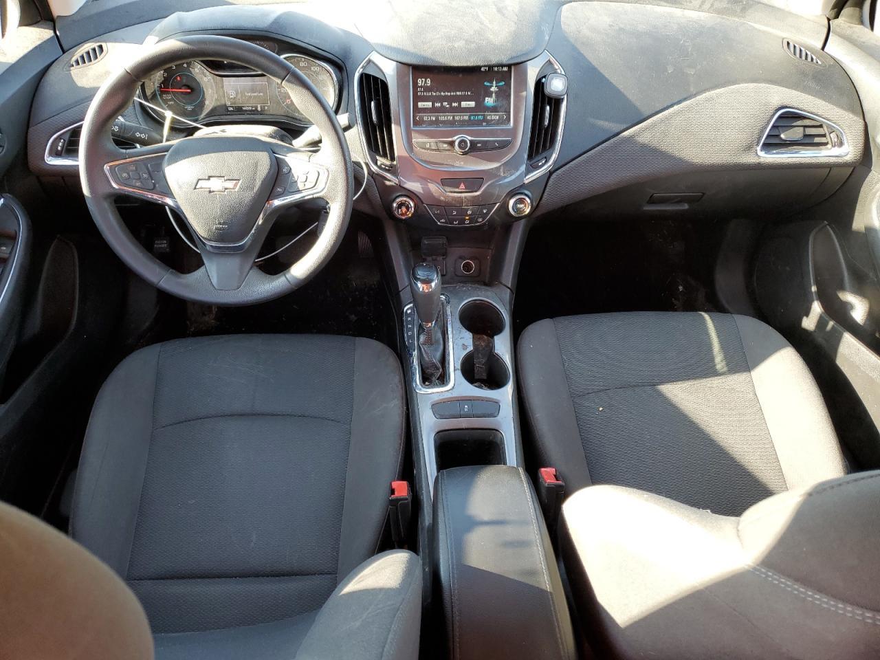 2018 Chevrolet Cruze - zdjęcie 8