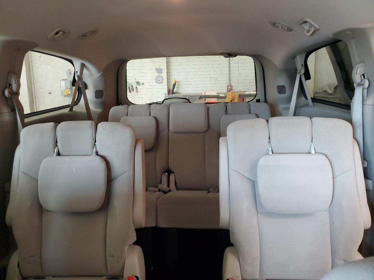 2014 Dodge Caravan - zdjęcie 10