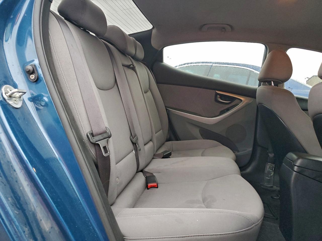 2013 Hyundai Elantra - zdjęcie 10