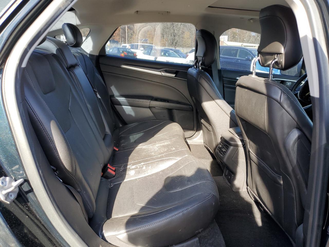 2014 Ford Fusion - zdjęcie 10