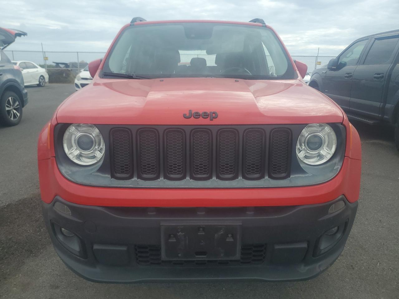 2017 Jeep Renegade Latitude - zdjęcie 5