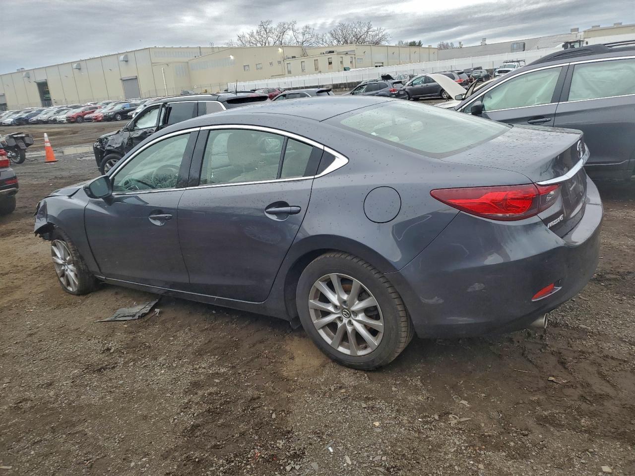 2016 Mazda 6 - zdjęcie 2