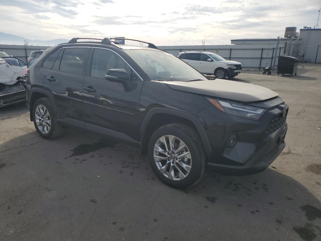 2025 Toyota Rav4 Xle Premium - zdjęcie 4