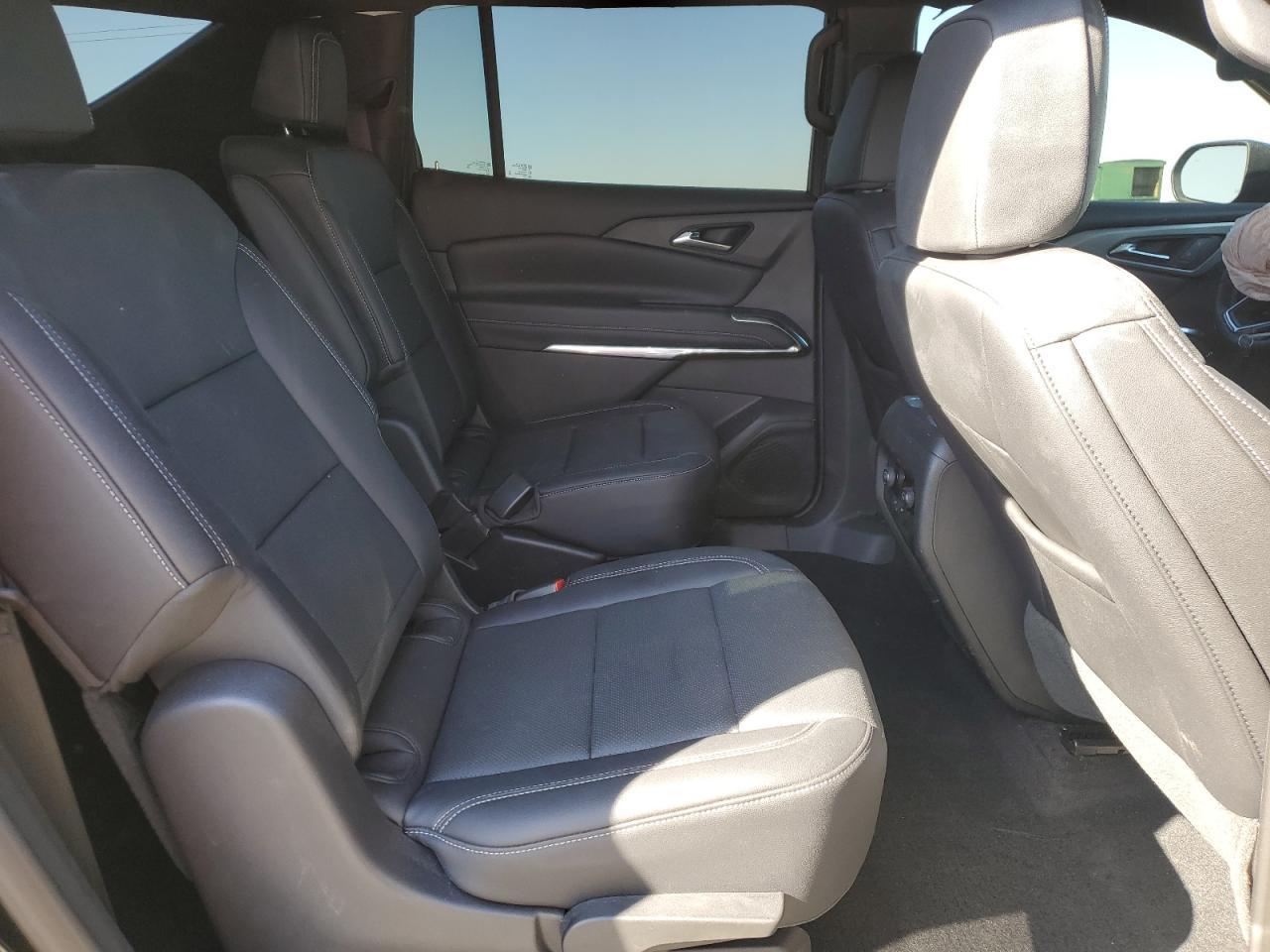 2025 Chevrolet Traverse Lt - zdjęcie 11