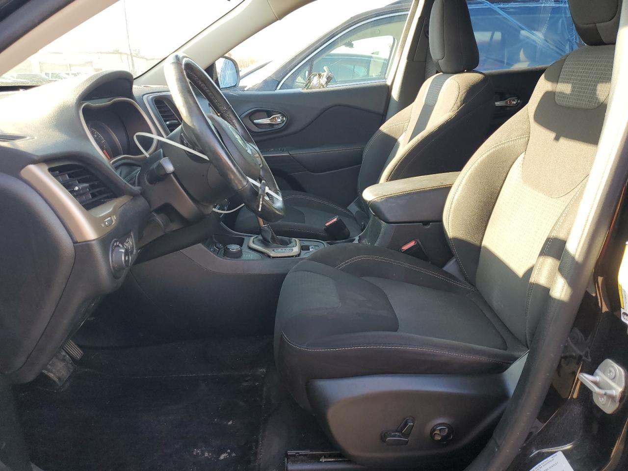 2016 Jeep Cherokee Latitude - zdjęcie 7