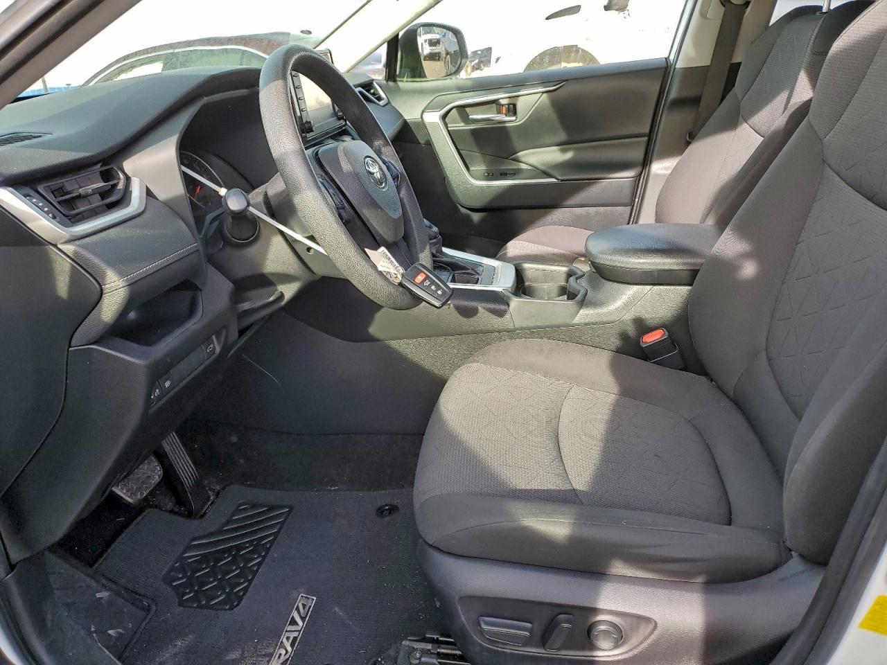 2019 Toyota RAV 4 - zdjęcie 7