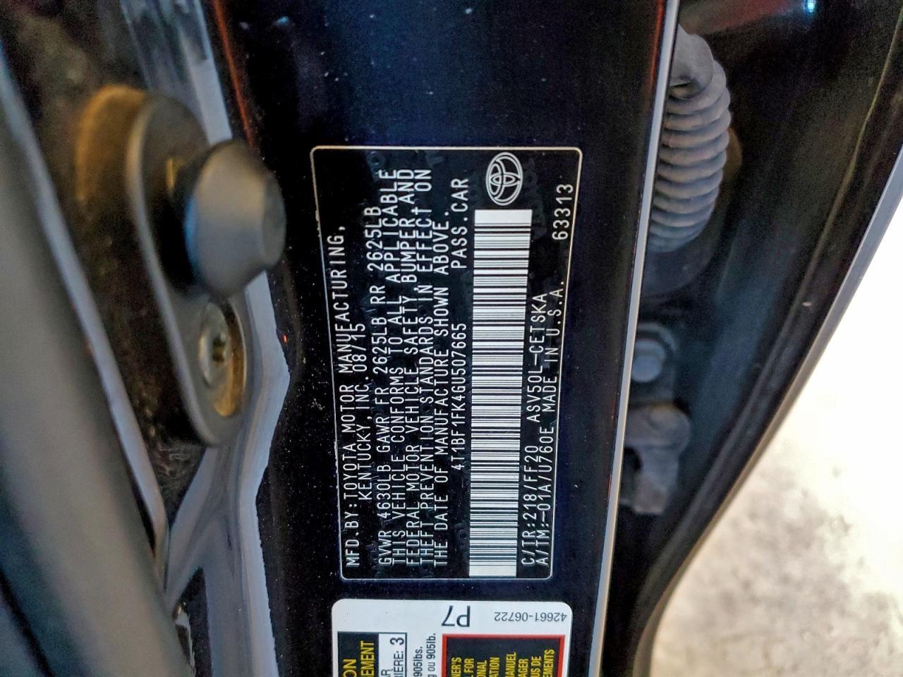 2016 Toyota Camry - zdjęcie 13