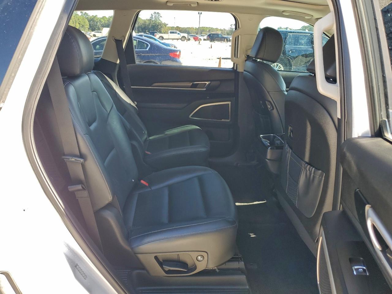 2022 Kia Telluride S - zdjęcie 11